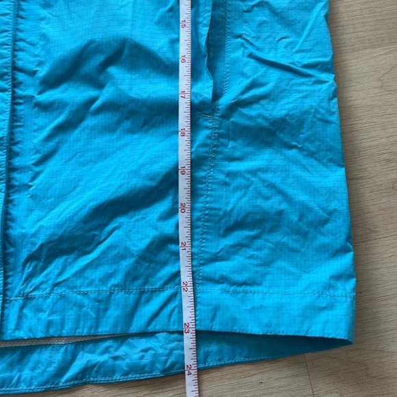 Marmot Kids Aqua Blue Lightweight Rain Jacket Youth XL Hood Zippered Pockets - Picture 6 of 9